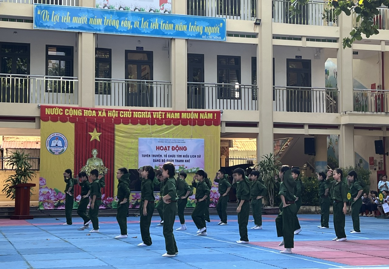 Hoạt động tuyên truyền, triển khai giảng dạy lịch sử Đảng bộ quận Thanh Khê trong nhà trường