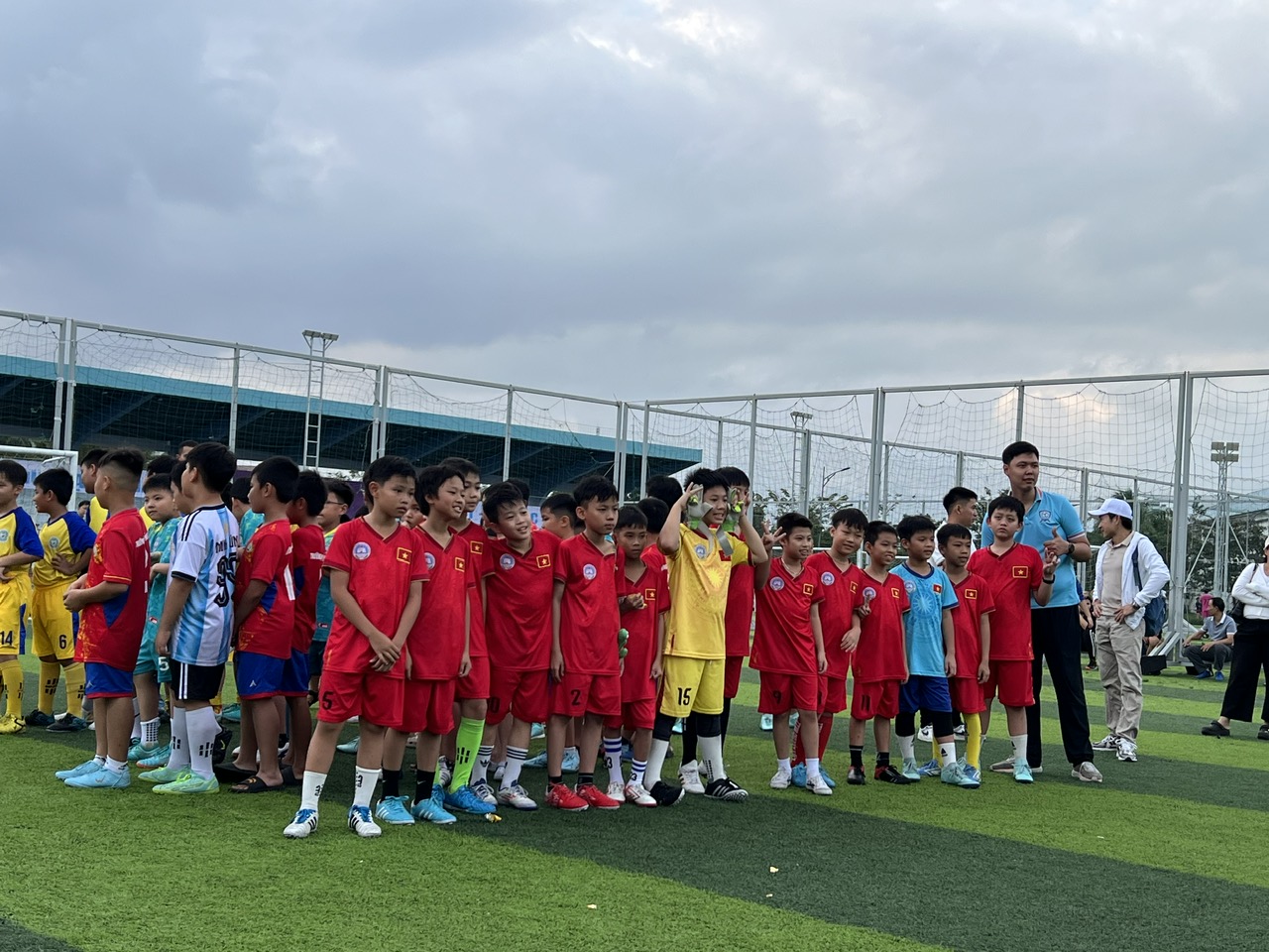 Huy chương Bạc môn Bóng Đá tại Giải thể thao học sinh môn Bóng đá cấp phường An Khê.