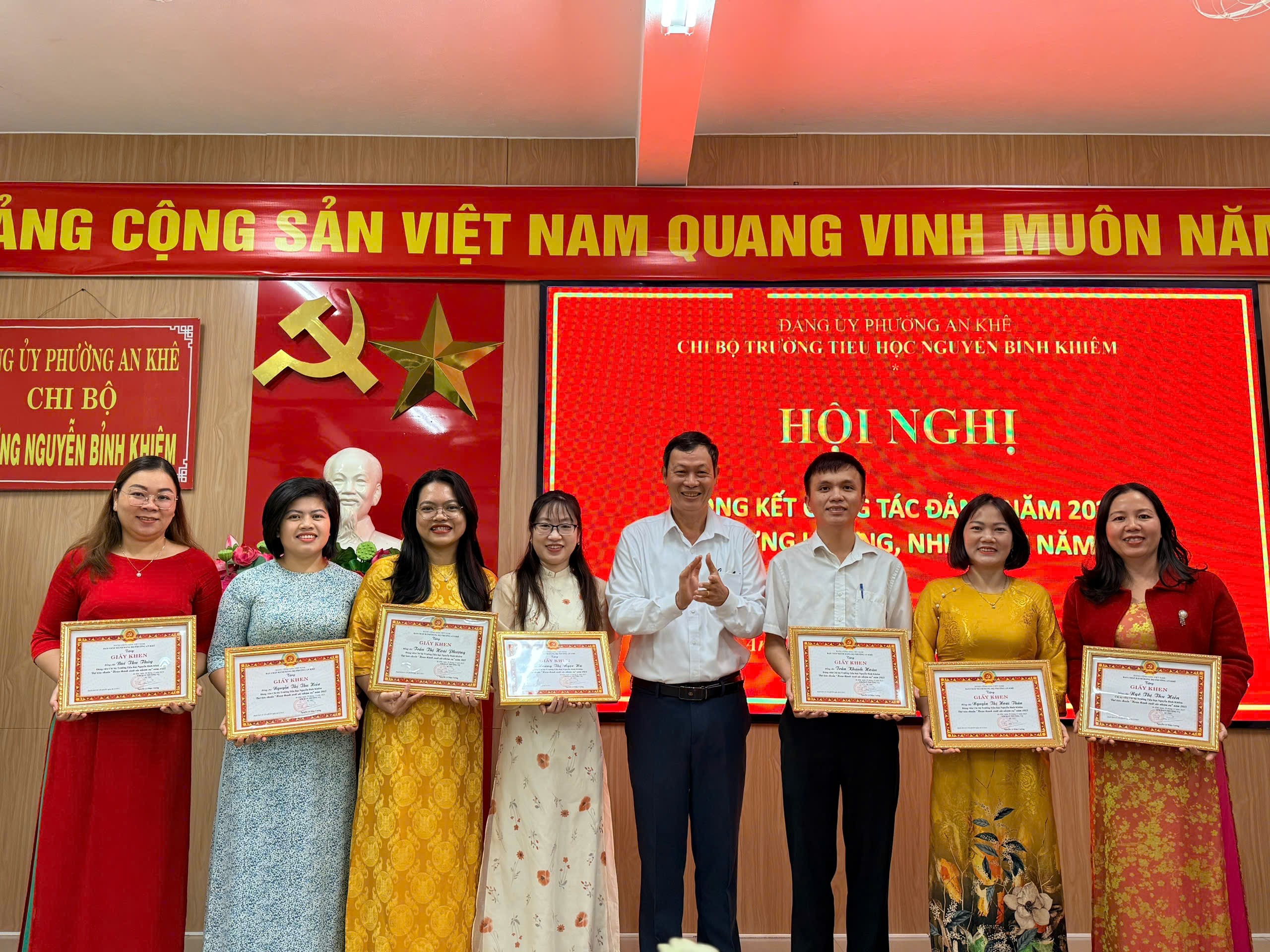 Tổng kết công tác Đảng năm 2025 – Phương hướng và nhiệm vụ năm 2026 Tổng kết công tác Đảng năm 2025 – Phương hướng và nhiệm vụ năm 2026