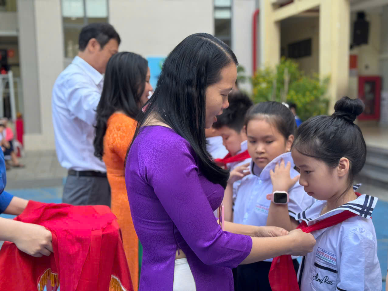 Lễ Kết Nạp Đội Viên Lễ Kết Nạp Đội Viên